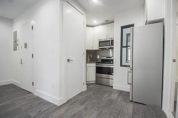 Rented by Michal Kuras, LREB | media 4