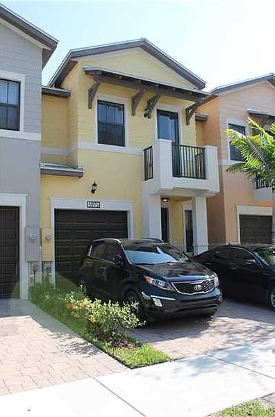 1st image of 5975 NW 104th Path