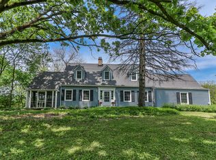 521 N Valley Hill Rd, Bull Valley, IL 60098