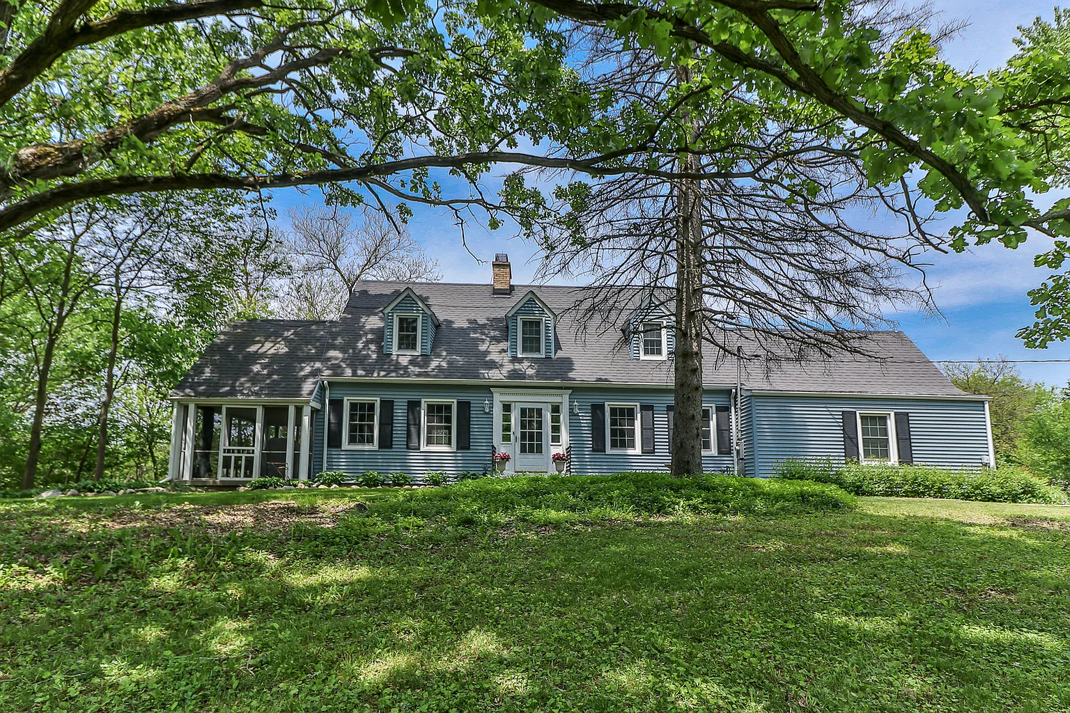 521 N Valley Hill Rd photo 1