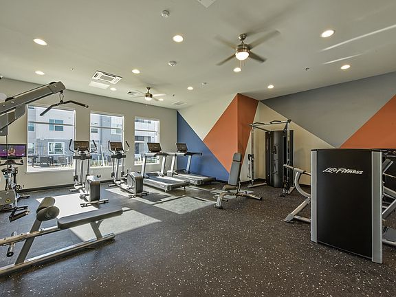 4th image of 3300 Lincoln Blvd #5285309