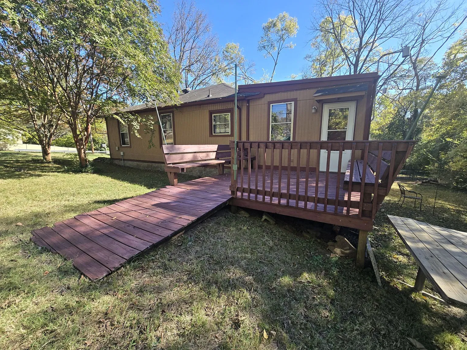 2 bed, 855 sqft, $1,895 — Photo 2