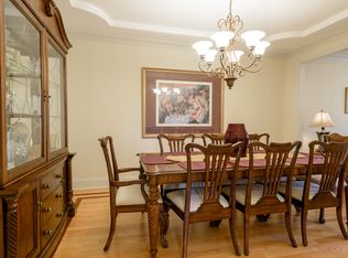 428 Oak Ave, Westmont, IL