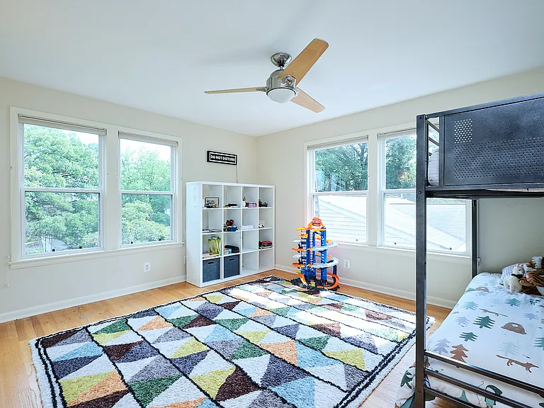 1318 Perry St NE — Photo 18