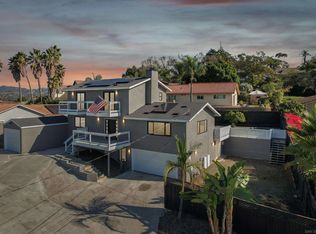 2422 Primrose Ave, Vista, CA 92083