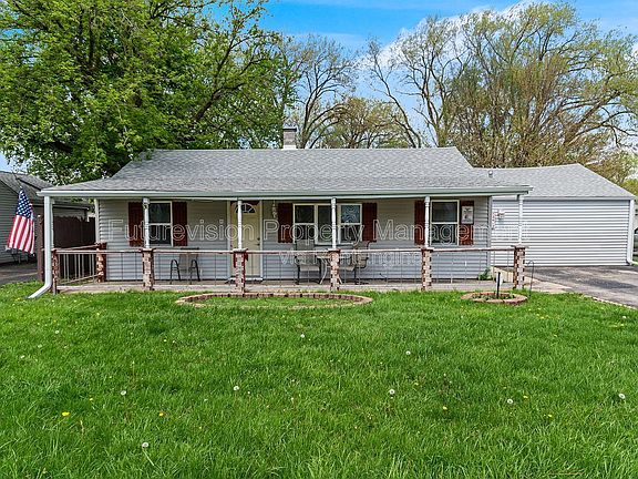 2nd image of 2421 Garden St