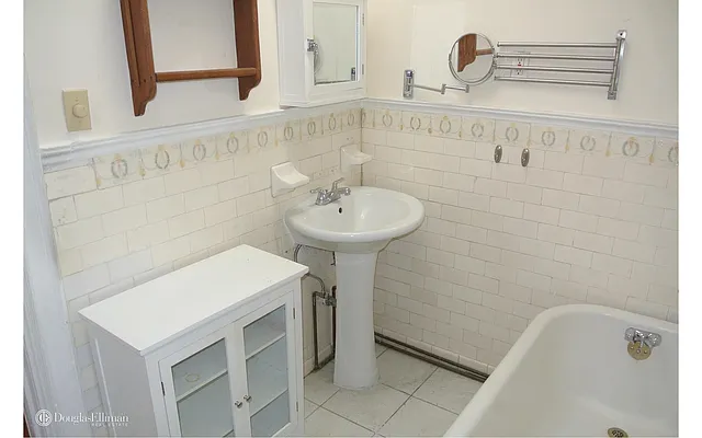 Rented by Douglas Elliman | media 12