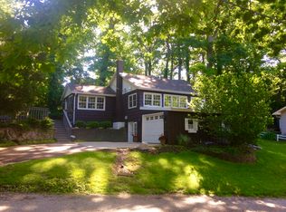 693 N Valley Dr, Valparaiso, IN 46383