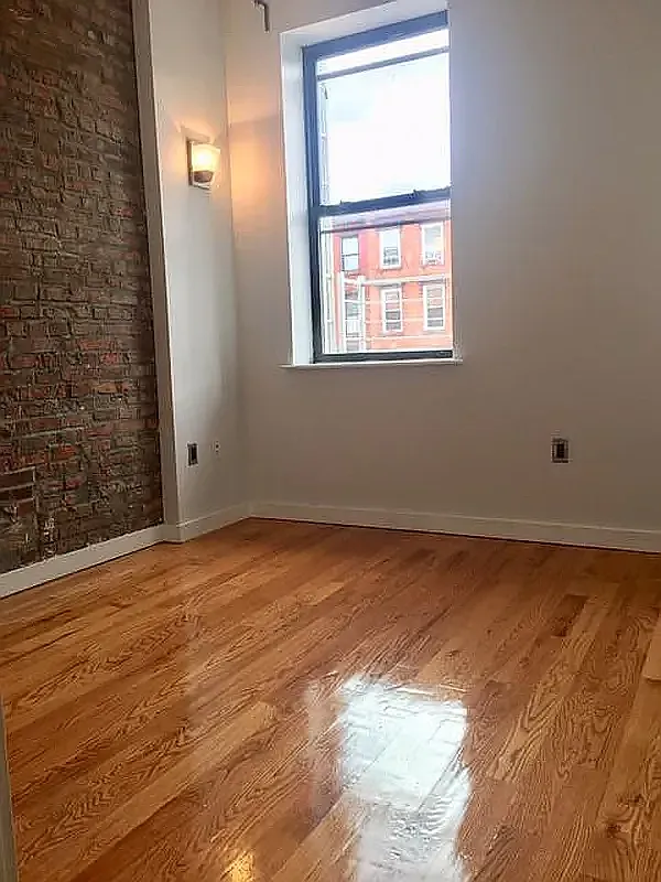 Building Photo - 179 Putnam Ave #2N
