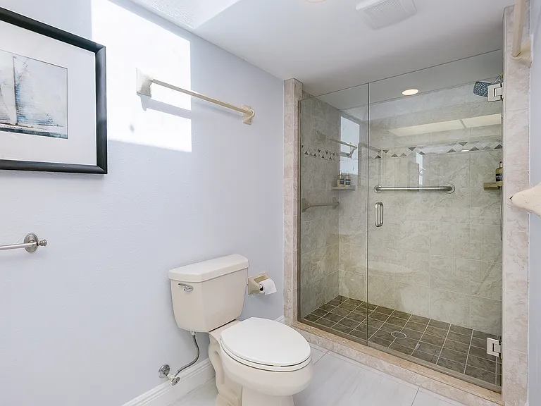 158 Norman St — Photo 23