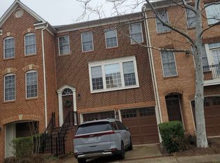 115 Herndon Mill Cir, Herndon, VA 20170