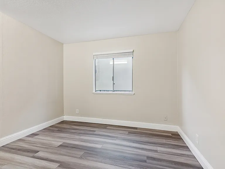 2732 Haste Street — Photo 31