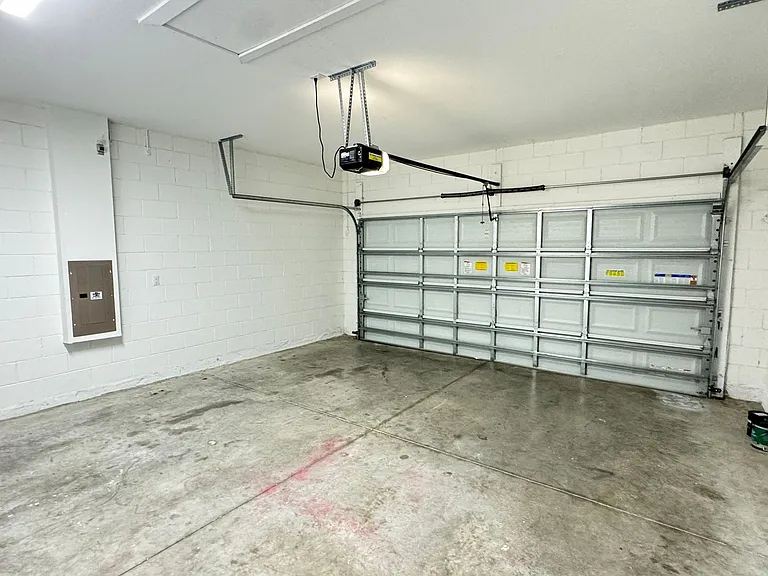 256 Hyacinth Ct — Photo 35