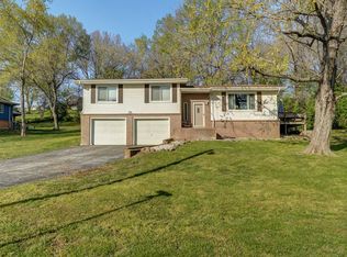 102 W Jay St, Ozark, MO 65721