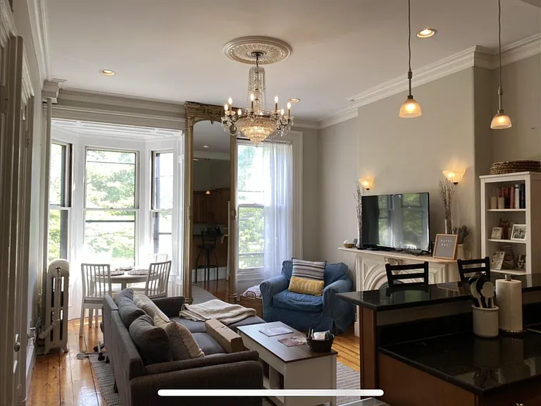 42 Monument Sq — Photo 22