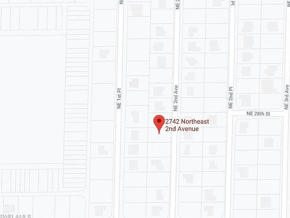 4th image of 2742 NE 2nd Ave