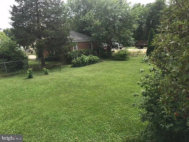 5 bed, 3.5 bath, 2550 sqft, $3,500 — Photo 4