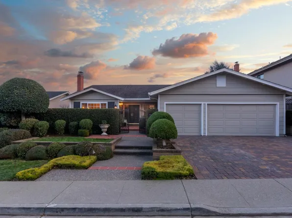 2523 Somerset Dr, Belmont, CA 94002