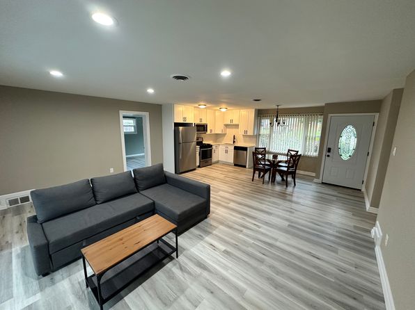 5216 Dalton Rd