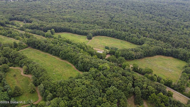 3rd image of 605 Wagner Road