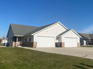 1315 Northwood Dr, Seymour, WI 54165