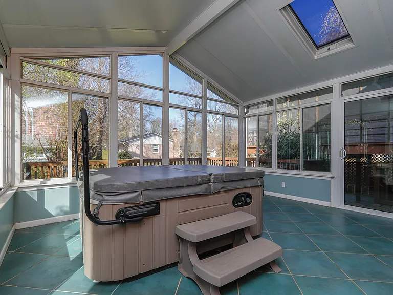 10306 Fleming Ave — Photo 23