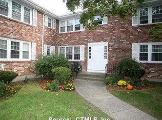 66 Robert Treat Dr, Milford, CT 06460