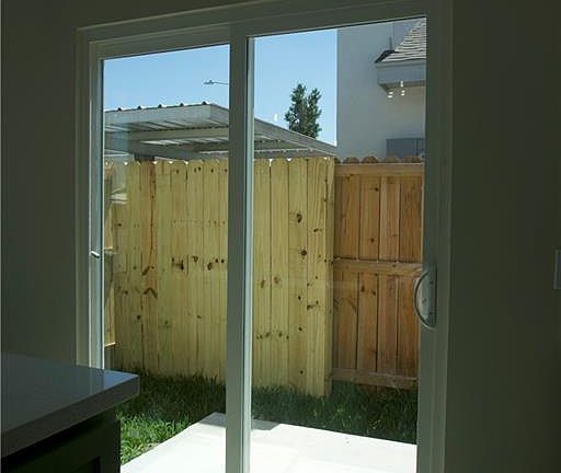 4th image of 5705 Notre Dame Ave #1