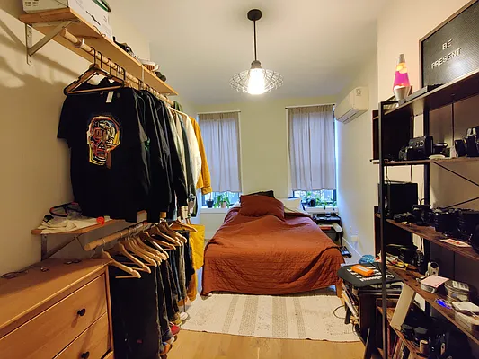 Rented by Signature Property Realty | media 22