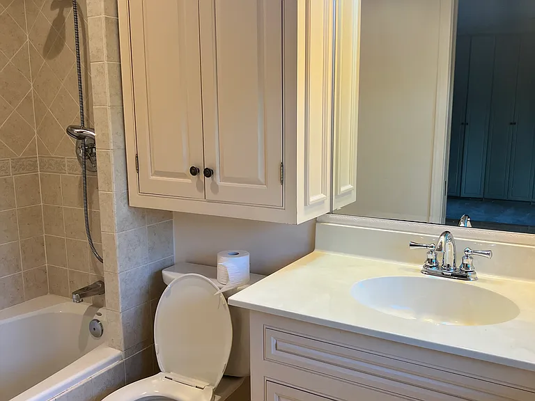 3601 E 3rd St — Photo 32
