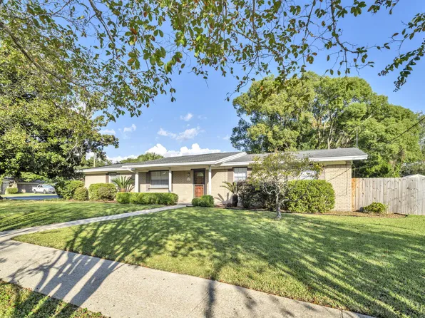 605 Sea Oats Dr, Destin, FL 32541