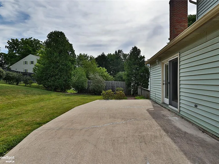 4059 Wedgewood Rd — Photo 66