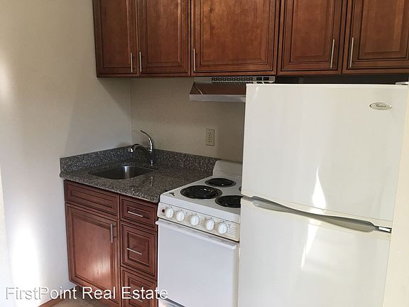 3rd image of 7321 150th St SW APT 5