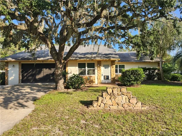 7120 W McKinley St, Homosassa, FL 34446