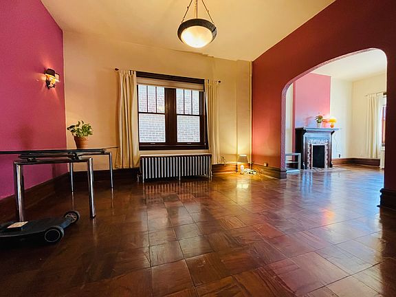 4th image of 2641 S Princeton Ave #1F