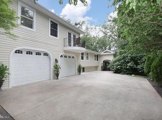 4124 Hunt Rd, Fairfax, VA 22032