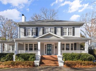 726 N Stratford Rd, Winston Salem, NC 27104