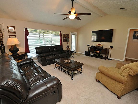 5th image of 2011 Kingsway Dr