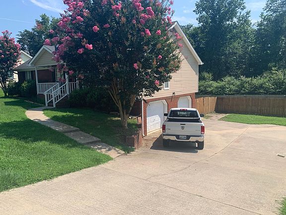 2nd image of 400 Ashley Dr