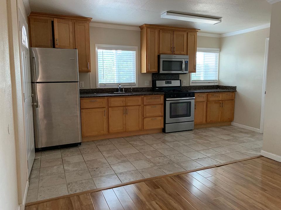 1st image of 472 Arleta Ave