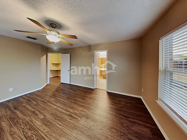 4652 Cool Ridge Ct — Photo 13