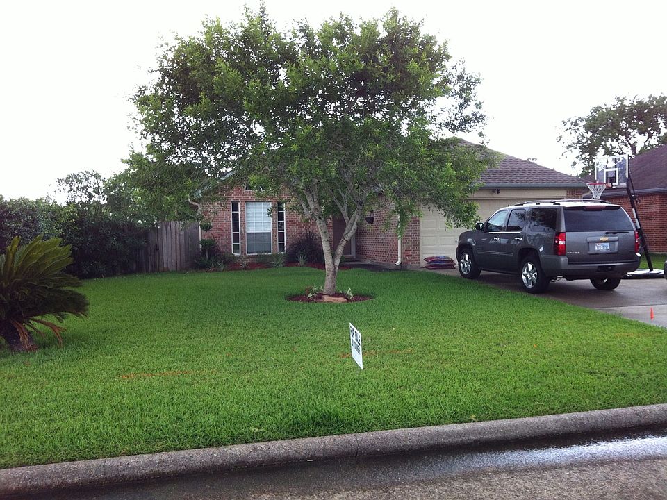 1st image of 405 Sherandoe Ln