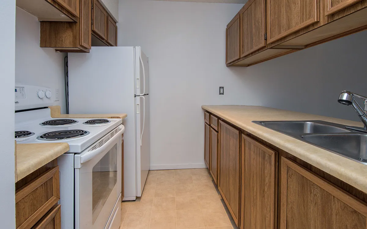 Building Photo - 738 3rd Ave SW #1011