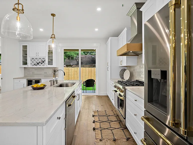 27 Fullerwood Dr — Photo 12