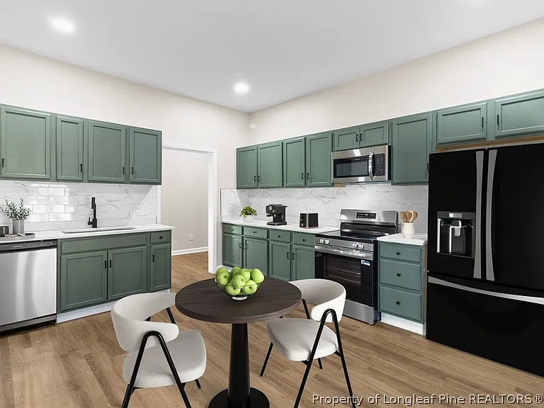 503 W Harnett St — Photo 11