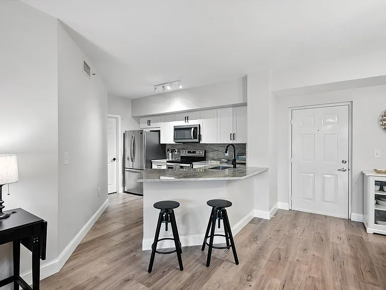 11720 Saint Andrews Pl #203 — Photo 9