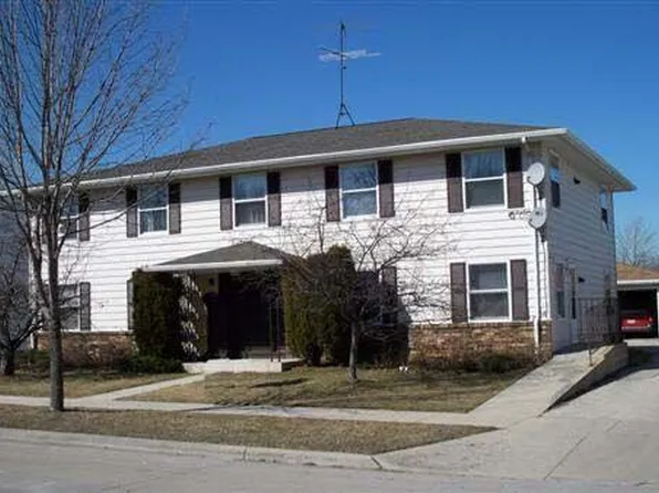 2420 Camelot BOULEVARD, Sheboygan, WI 53081