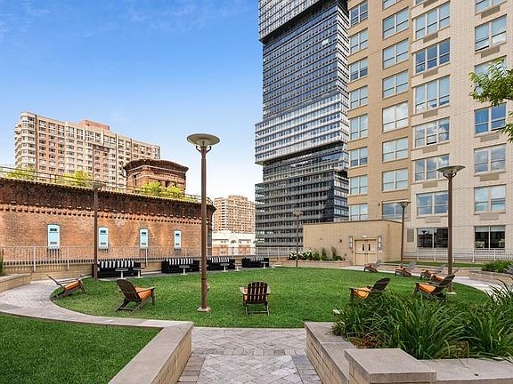 4th image of 88 Morgan St APT 2306