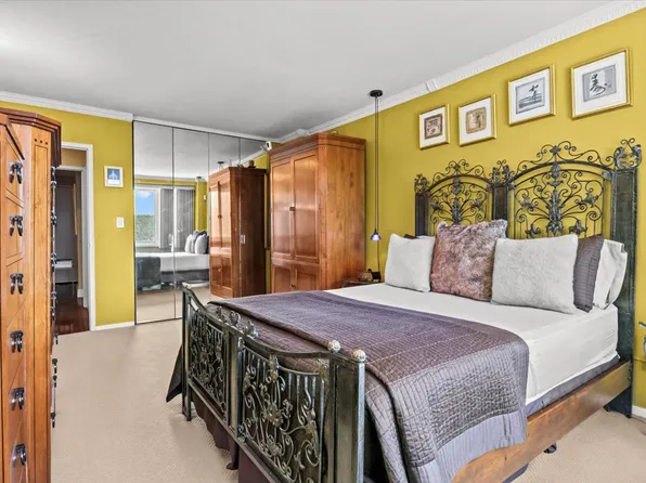 2575 Palisade Avenue image 17 of 30