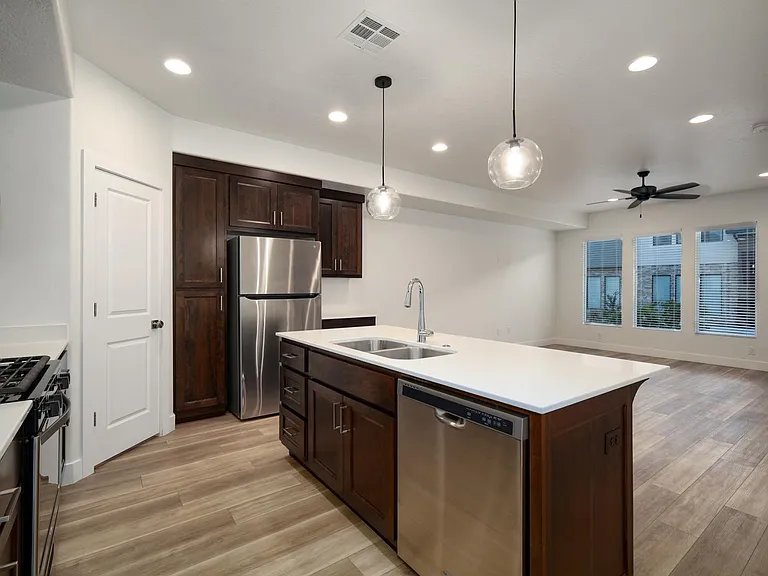 844 S Black Alder Dr — Photo 10